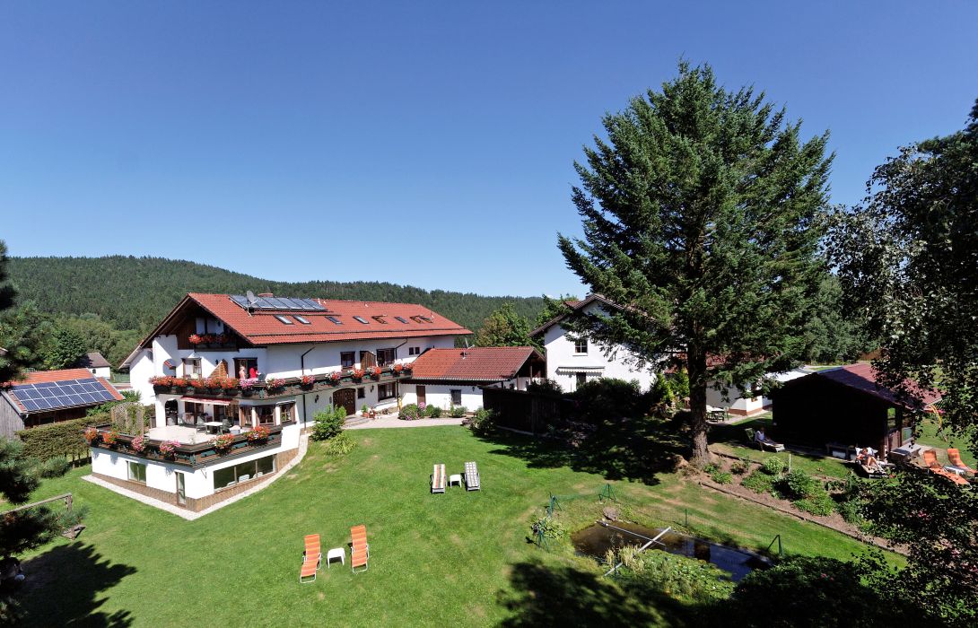 hotel haus am berg rinchnach great prices at hotel info