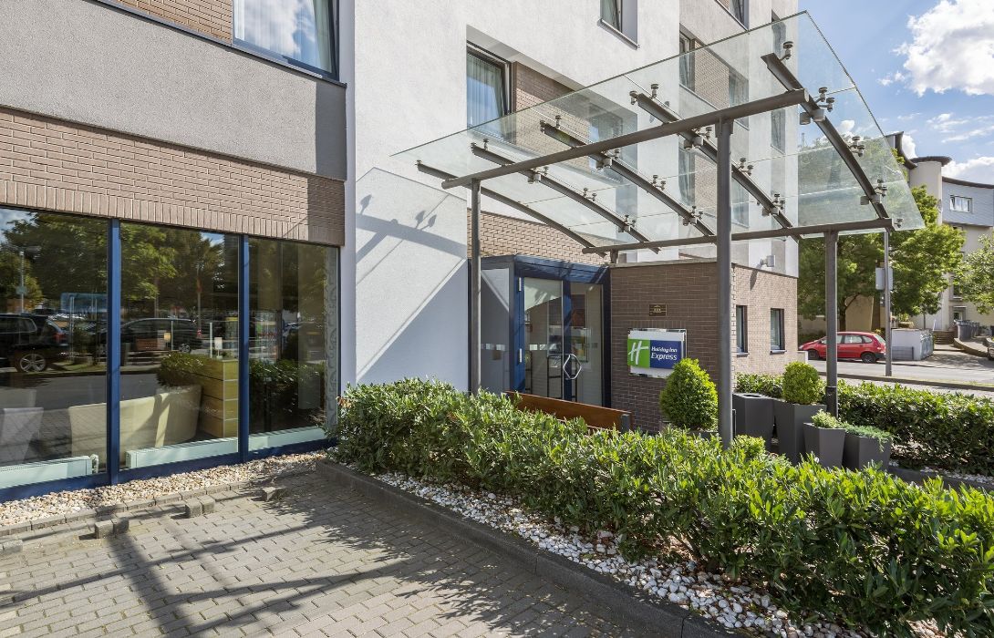 Holiday Inn Express Cologne Muelheim In Koln Hotel De