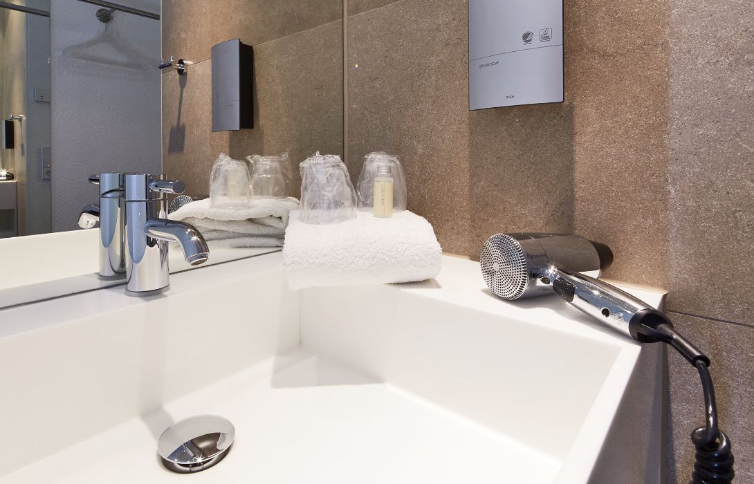 B B Hotel Koln West In Cologne Great Prices At Hotel Info