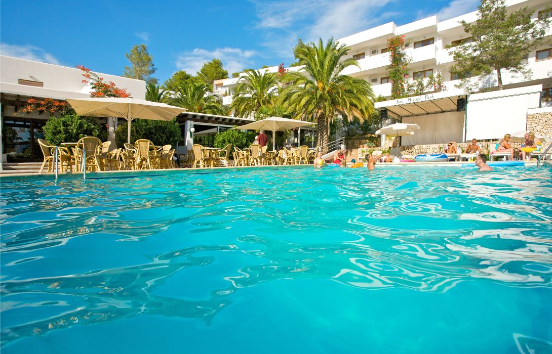 Hotel San Miguel Park / Esmeralda - Port de Sant Miquel, Sant Joan de  Labritja – Great prices at HOTEL INFO