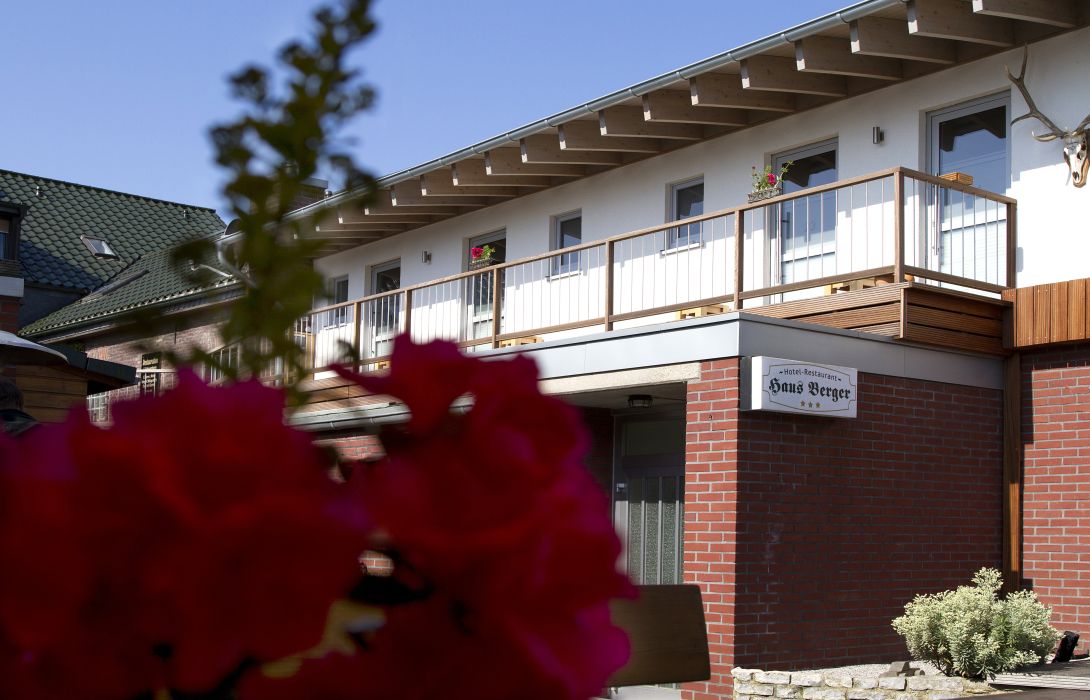 Hotel Haus Berger Viersen Great Prices At Hotel Info