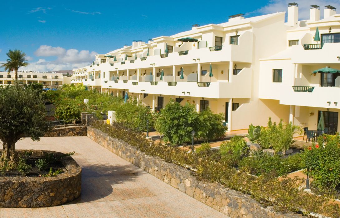 Hotel Santa Rosa Apartamentos - Costa Teguise, Teguise – Great prices at  HOTEL INFO