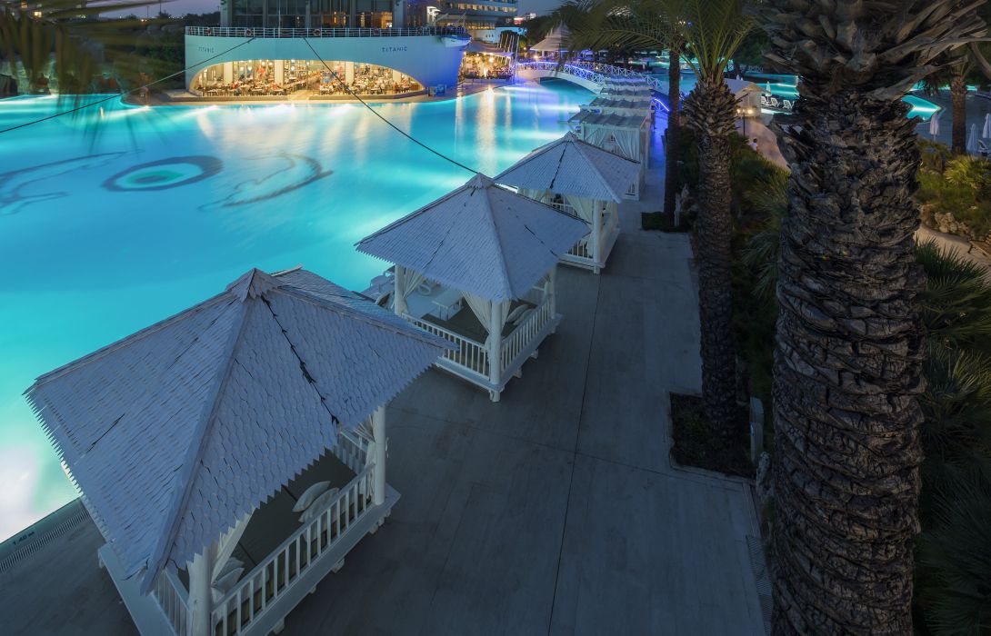 Titanic Otel Lara - Die Besten Hotels In Der Turkei Mit Einem Beheizten Pool Wo Konnen Sie Jederzeit Des Jahres Entspannen Hotels Hotels Und Resorts Der Welt Suche Reservierung Bewertungen Bewertungen - Titanic beach lara otel, lara plajı'a kısa sürüş mesafesinde.