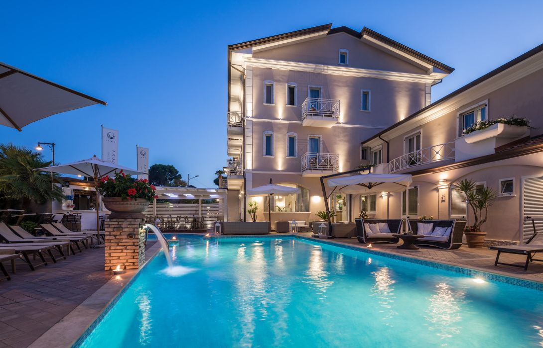 hotel luna marina di massa massa