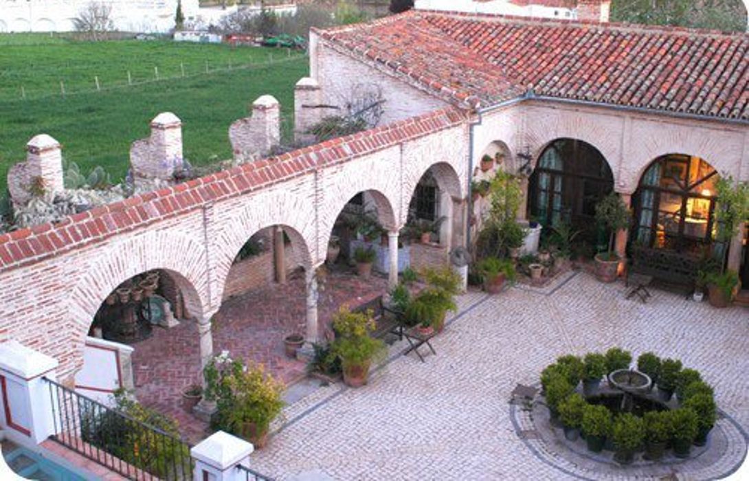Boek Het Hotel Palacio De San Benito Op De Laagste Prijzen