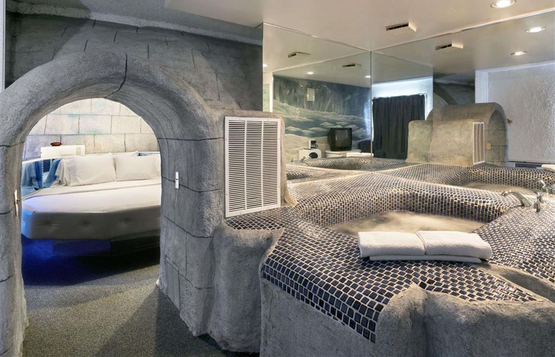 Hotel Travelodge Muscatine - Great Prices At Hotel Info