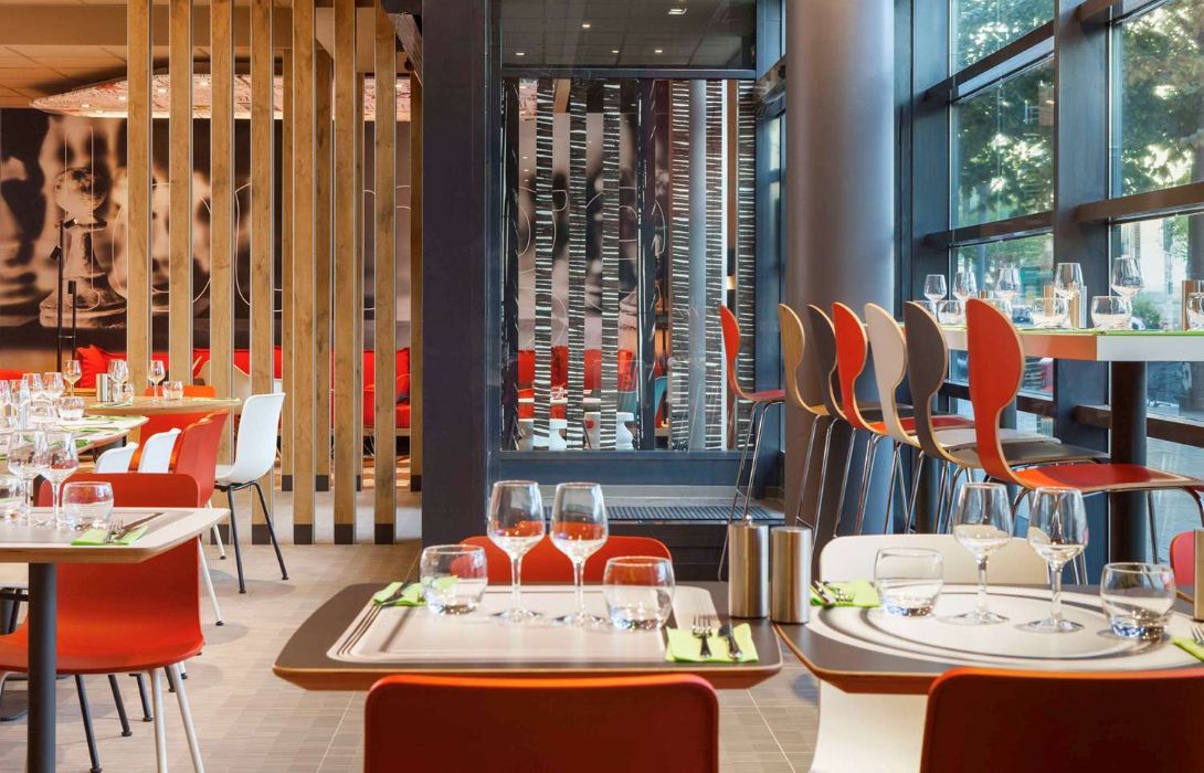 Hotel Ibis Paris Porte De Clichy Centre Great Prices At Hotel Info