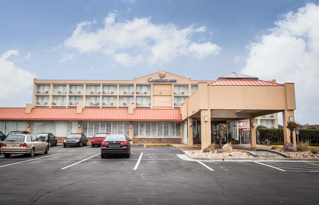Comfort Inn On The Ocean In Kill Devil Hills Great Prices At Hotel Info