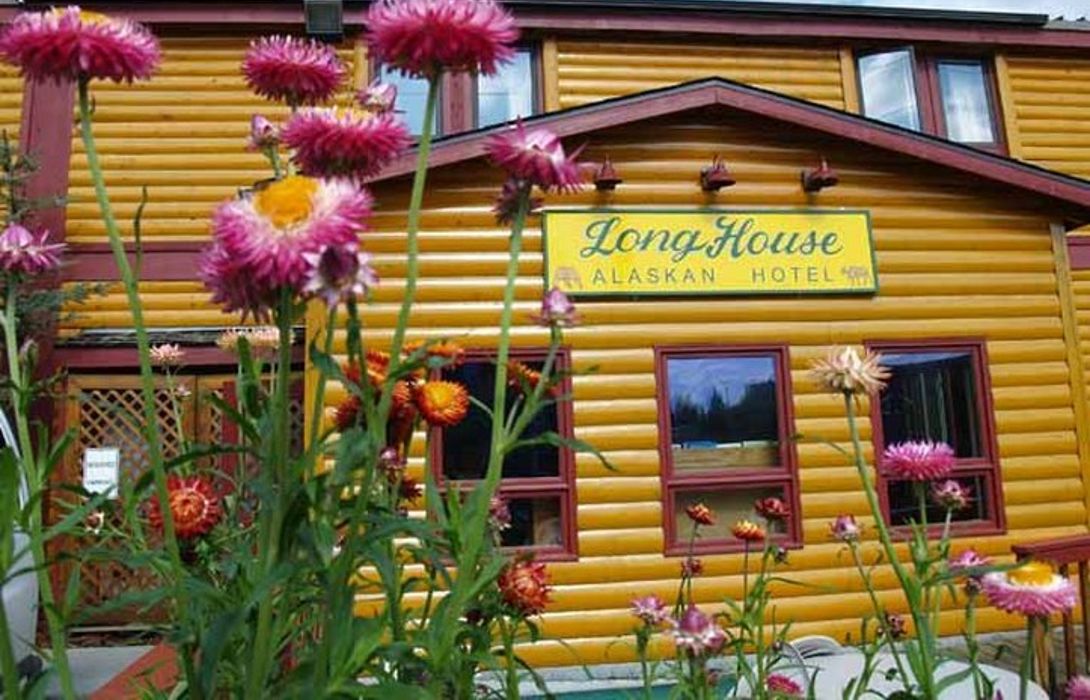 Long House Alaskan Hotel Hotel De