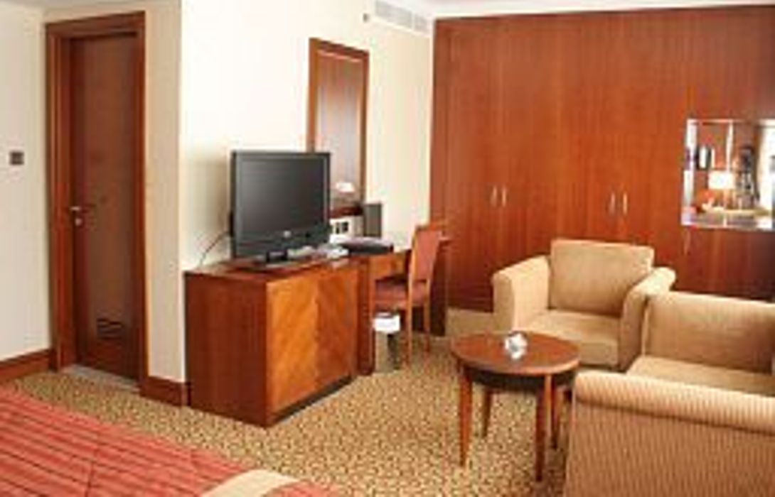 Hotel Ramee Royal Dubai Great Prices At Hotel Info Ramee royal hotel, dubai, is perfectly located on the edge of al karama that serves as a central access point to deira, dubai world trade centre, beaches, and the business district. hotel ramee royal dubai great