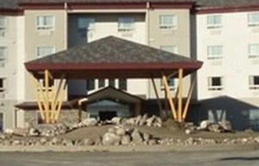 Hotel Gold Eagle Lodge In North Battleford Great Prices At