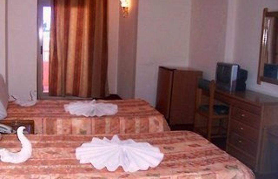 Queens Valley Hotel Luxor Hotel De