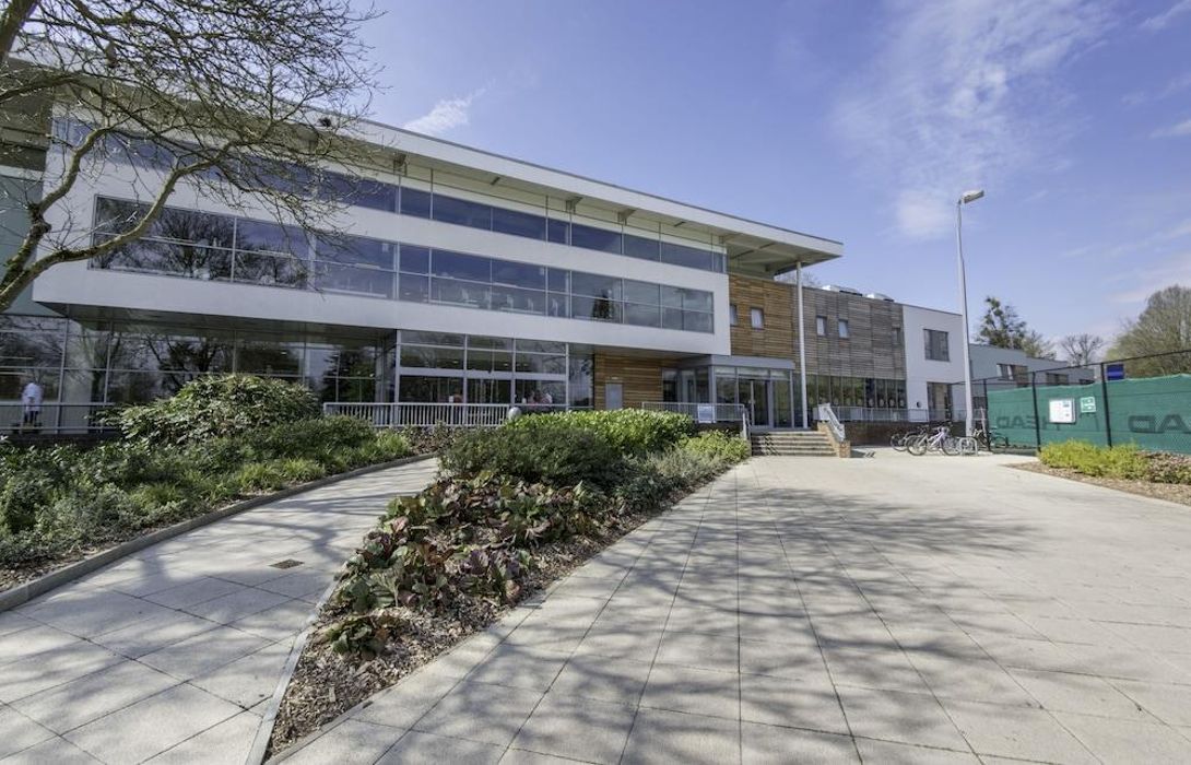 Hotel Bisham Abbey National Sports Centre Great Prices At Hotel Info