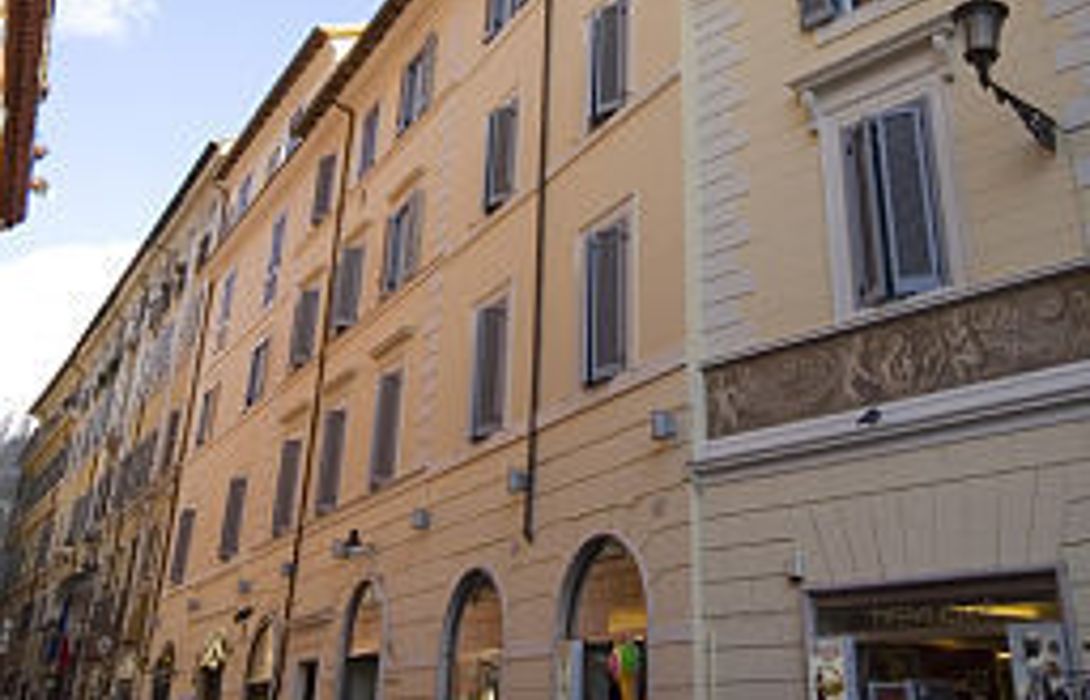 Hotel Relais Fontana di Trevi - Rome – Great prices at HOTEL INFO
