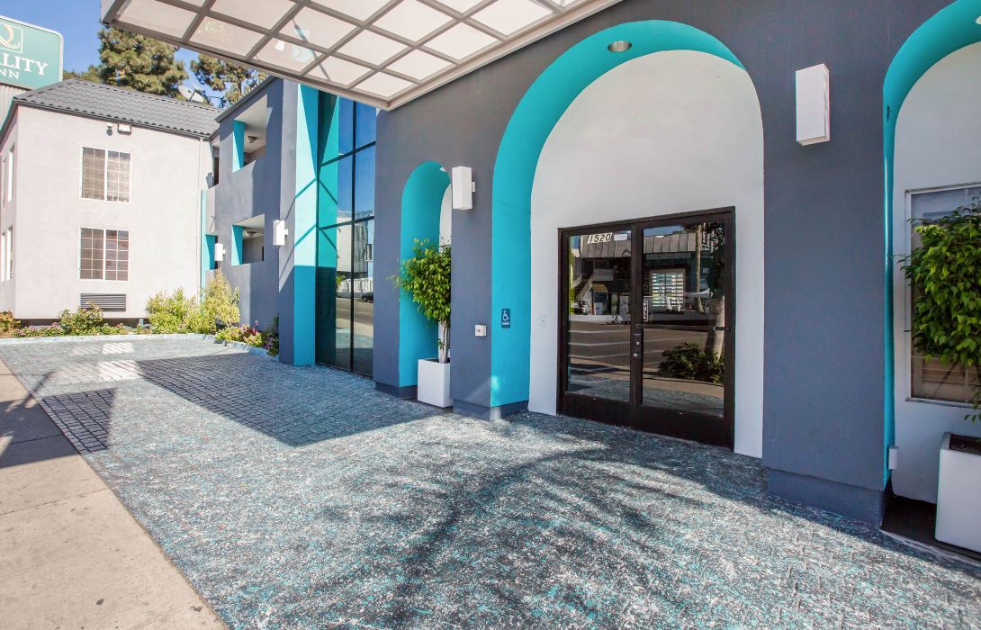 Quality Inn Near Hollywood Walk Of Fame In Los Angeles Great