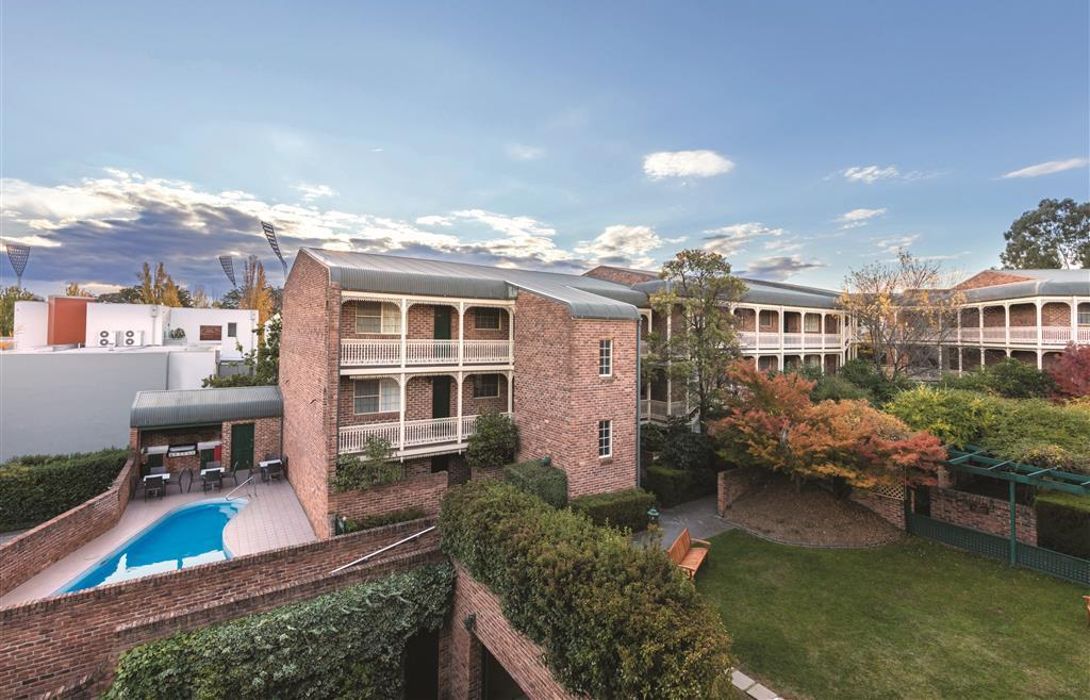 Hotel Adina Canberra Kingston Great Prices At Hotel Info