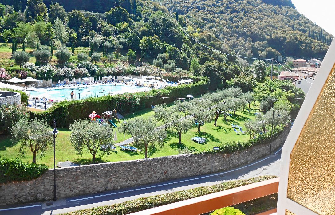 Hotel La Perla - Garda – Great prices at HOTEL INFO