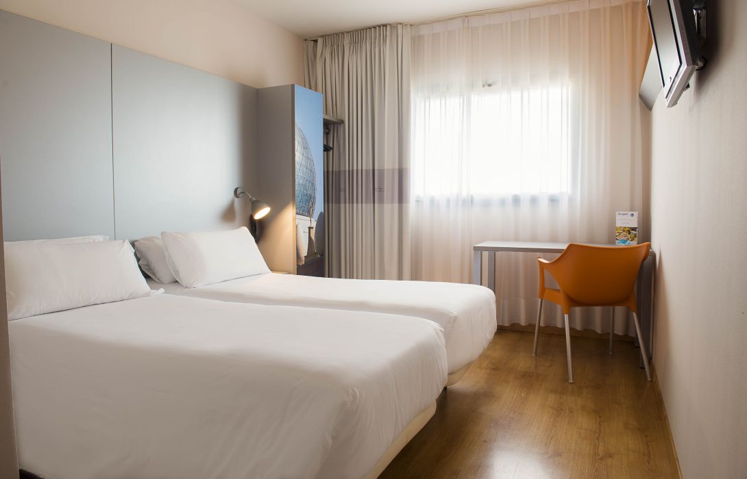 B&B HOTEL FIGUERES – Great prices at HOTEL INFO