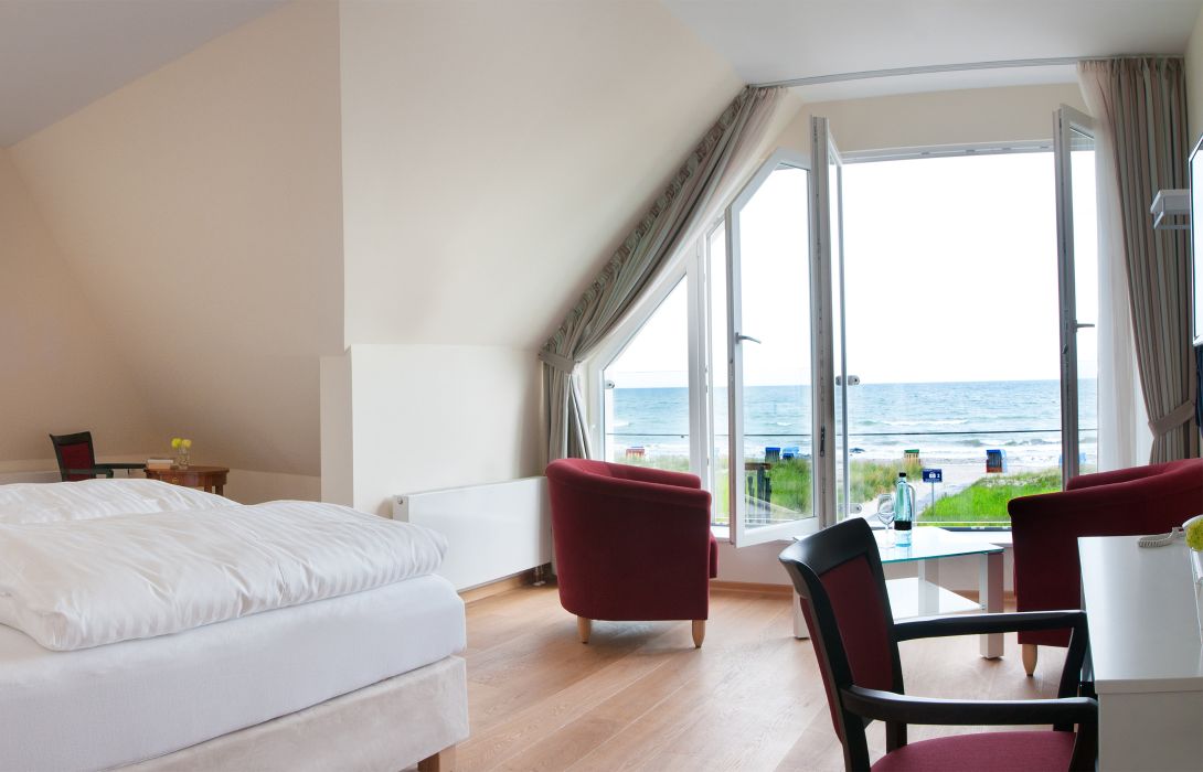 Hotel Haus Am Meer Hohwacht Great Prices At Hotel Info