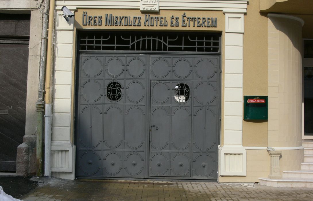 Oreg Miskolcz Hotel Es Etterem Great Prices At Hotel Info