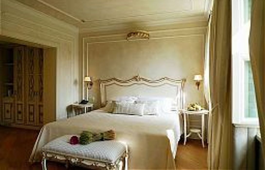 Chervò Golf Hotel Spa & Resort San Vigilio in Pozzolengo – HOTEL DE