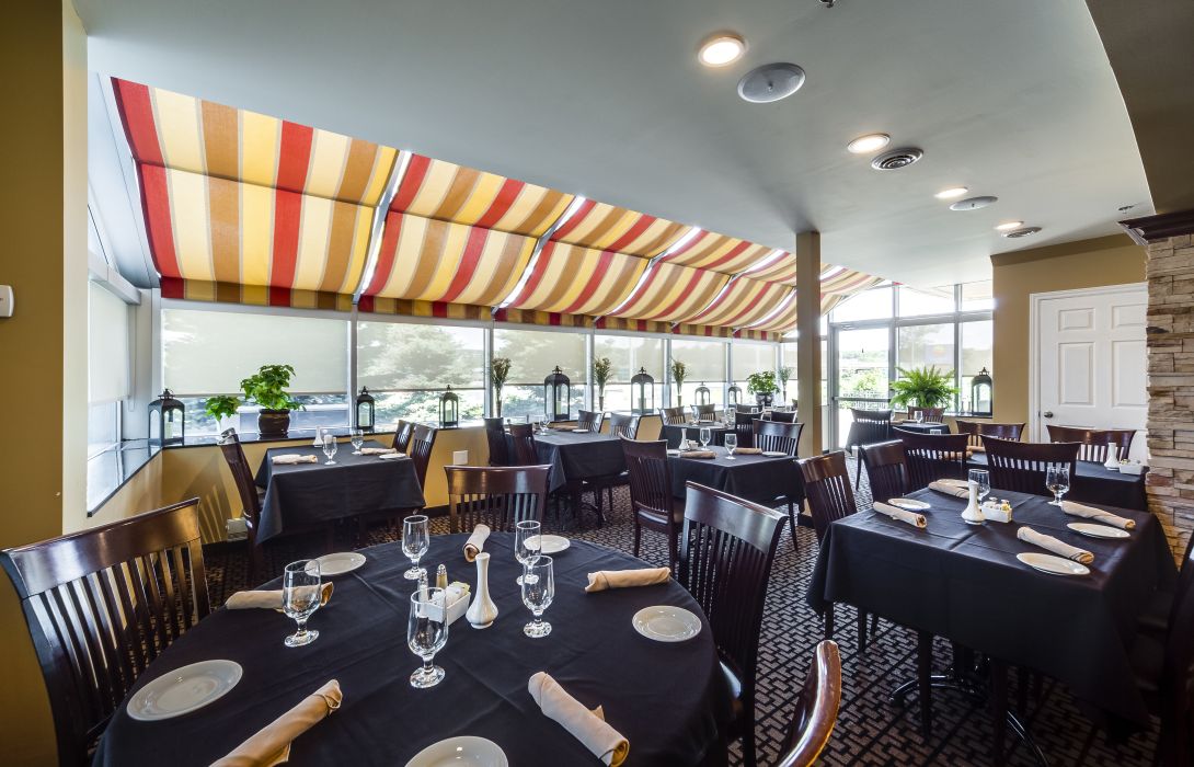 Monte Carlo Inns Suites Hotel De
