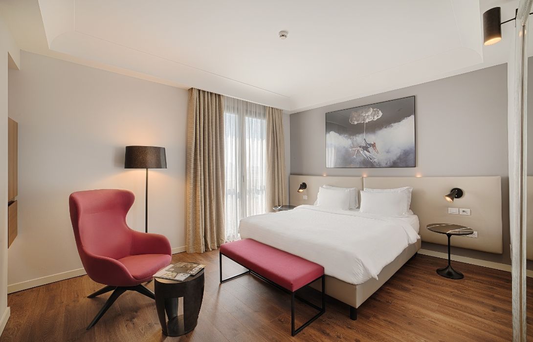 Hotel Radisson Blu Milan Hotel Info