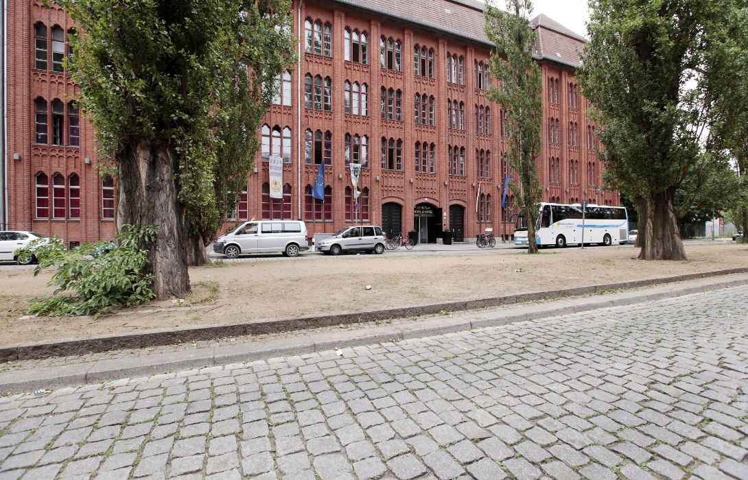 Plus Hotel Hostel In Berlin Hotel De