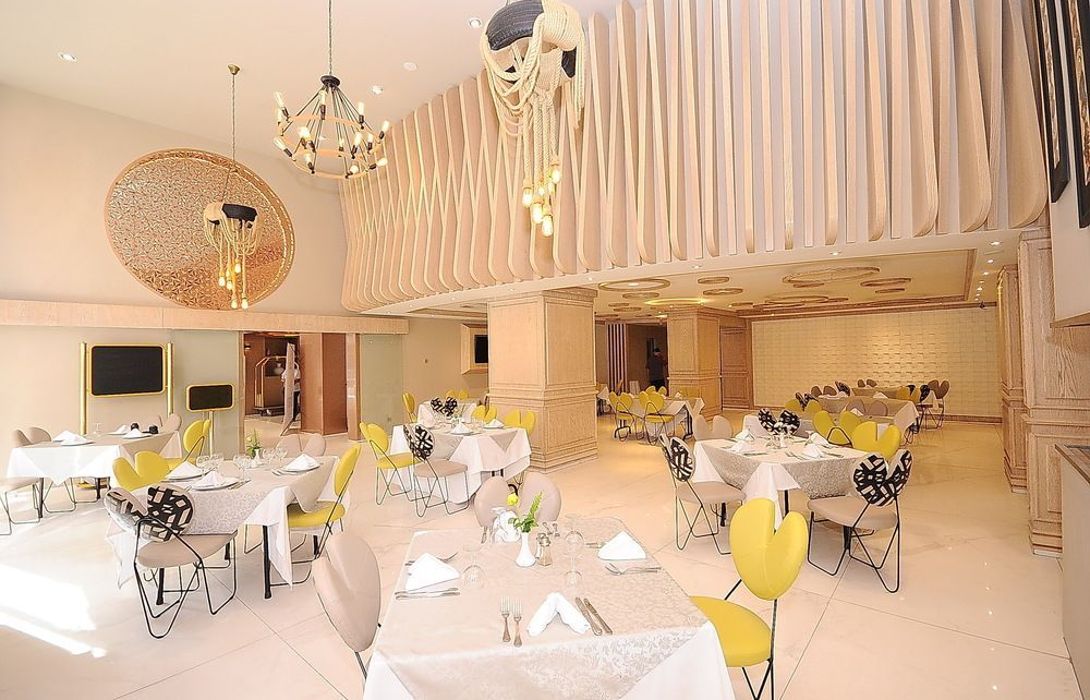 Oum Palace Hotel Spa In Casablanca Hotel De