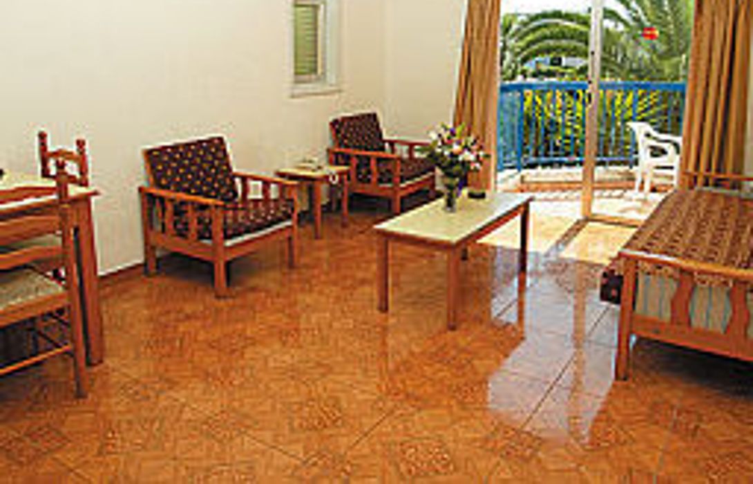 Alexia Hotel Apartments In Ayia Napa Hotel De