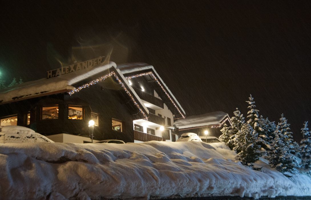 Alexander Hotel Livigno Charme Hotel Alexander Livigno Great Prices At Hotel Info hotel info