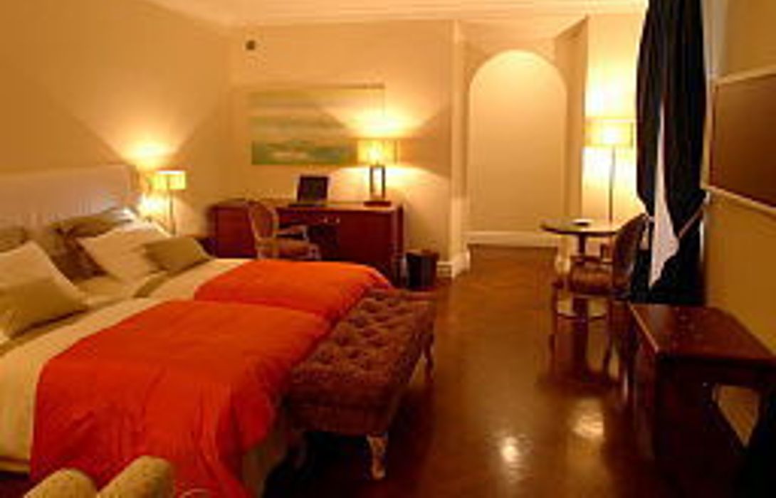 Hotel Vivaldi Luxury Rooms Vivaldi Luxury Rooms Rome Great Prices At Hotel Info