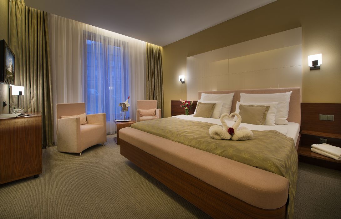 Wellness Hotel Diamant Hluboka Nad Vltavou Hotel Info