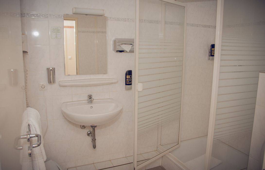 Itm Hotel An Der Bille Hamburg Great Prices At Hotel Info