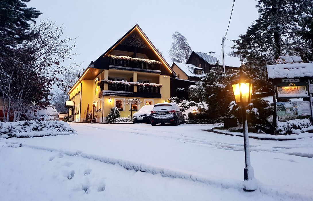 Hotel Sonne In Seiffen Erzgebirge Hotel De