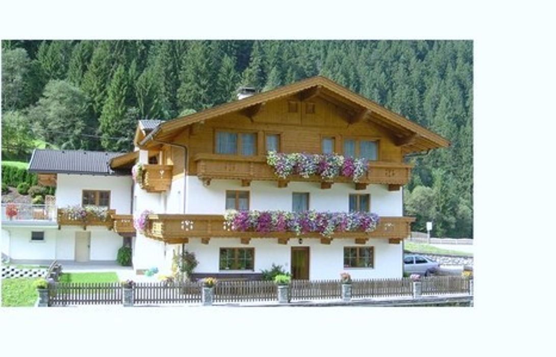 Hotel Haus Julia In Mayrhofen Hotel De