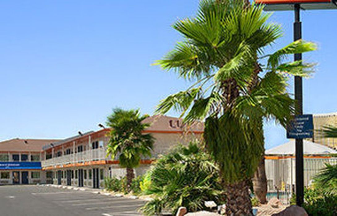 Hotel Howard Johnson by Wyndham Las Vegas near the Strip - Great prices at  HOTEL INFO