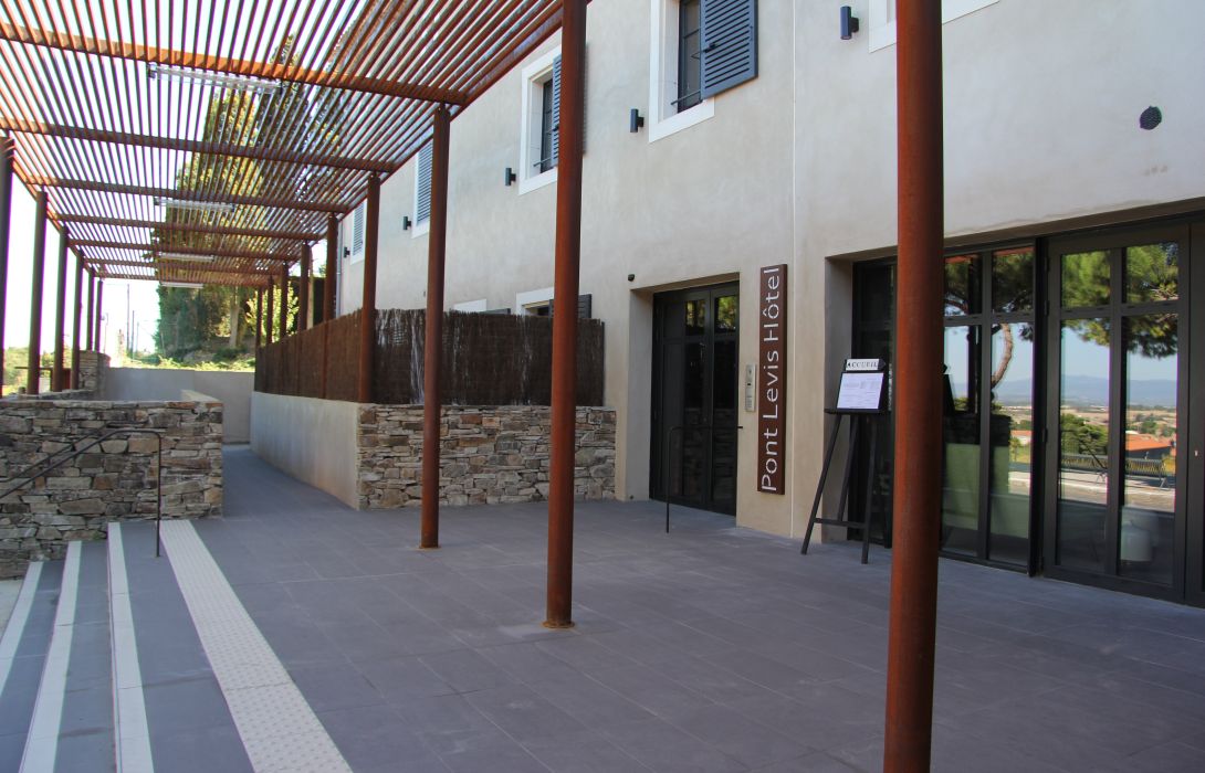 Pont Levis Hotel Carcassonne Great Prices At Hotel Info