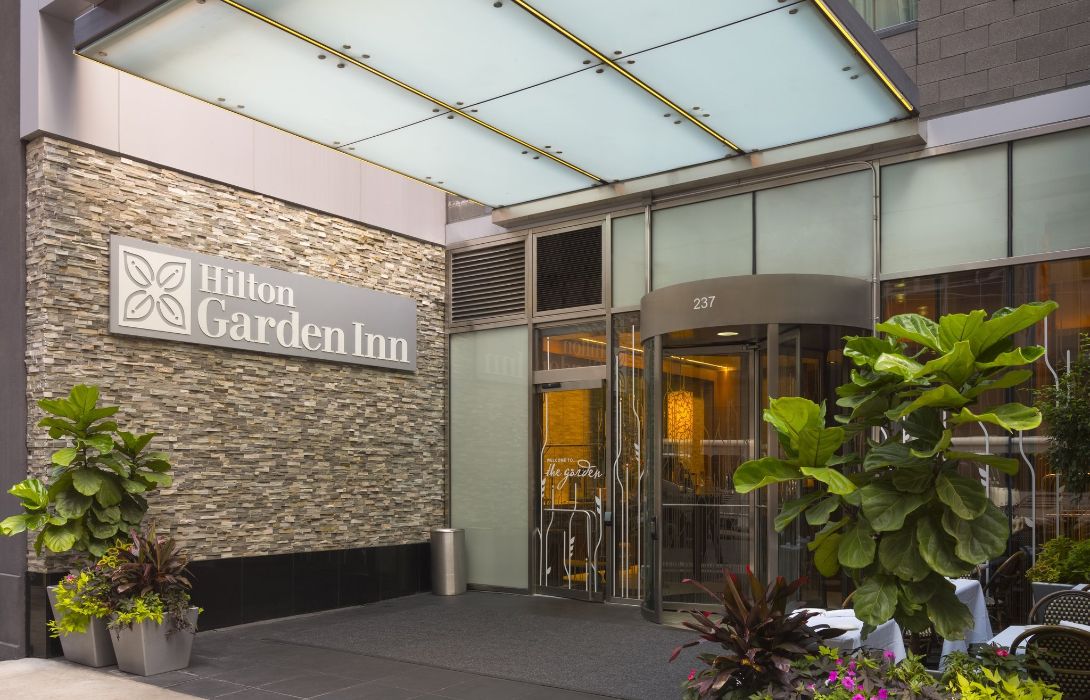 Hilton Garden Inn Central Park South In New York Hotel De