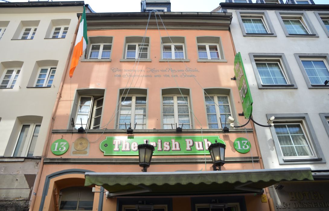 Hotel Barcelona Bed Breakfast Dusseldorf Great Prices At Hotel Info