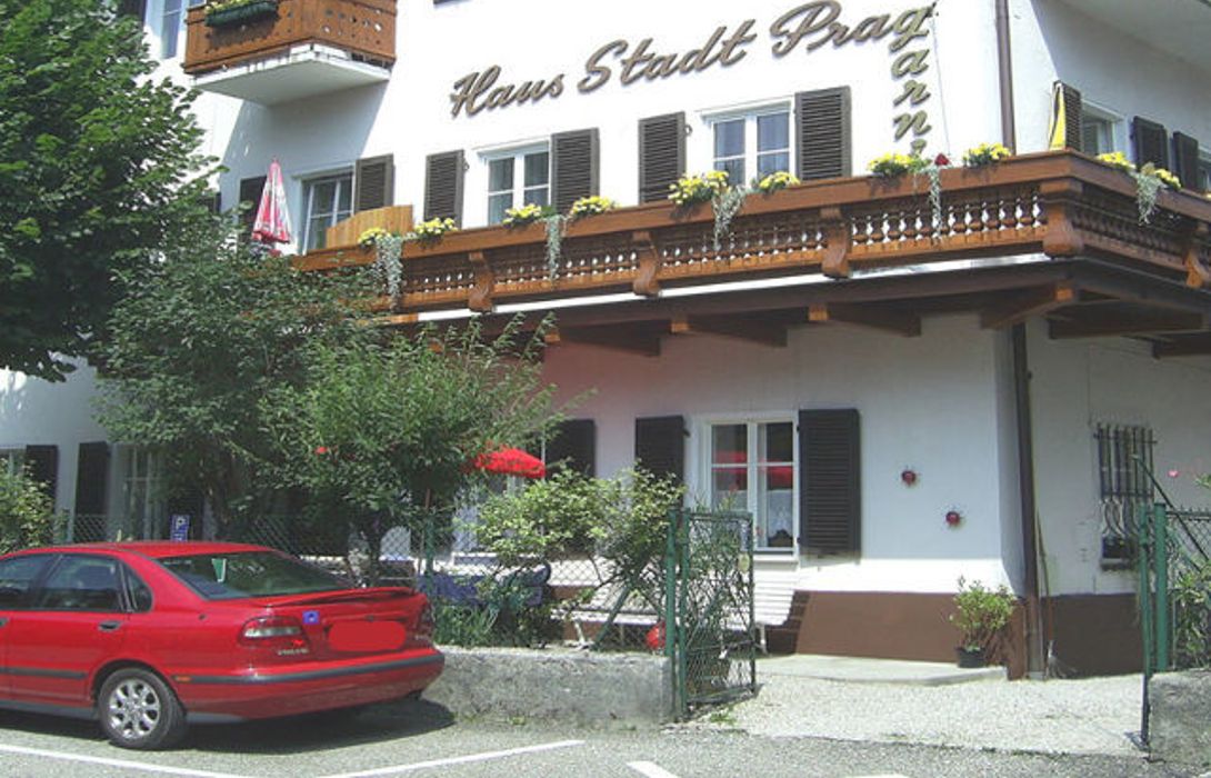 Hotel Haus Stadt Prag Bad Ischl Great Prices At Hotel Info