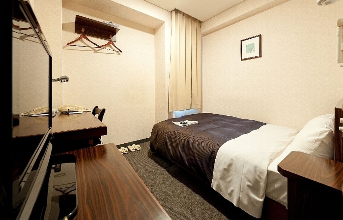 Plaza Hotel Plus One Oita Shi Great Prices At Hotel Info
