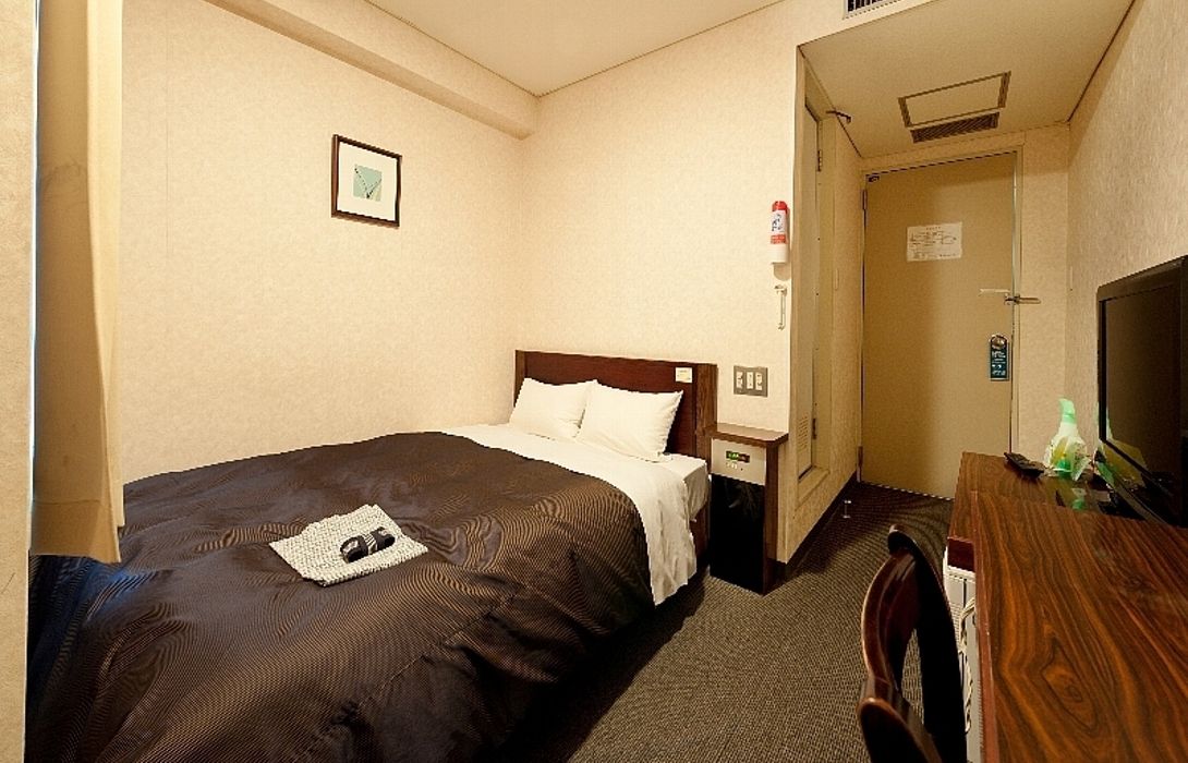 Plaza Hotel Plus One Oita Shi Great Prices At Hotel Info