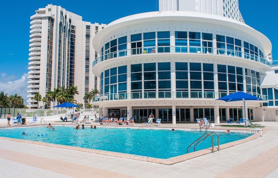 Hotel Beach Apartments By Design Suites In Miami Beach Hotel