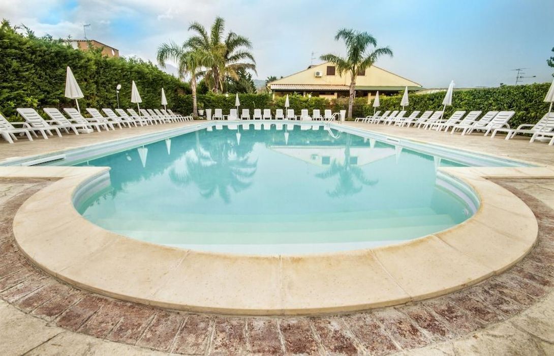 Hotel Case Vacanze Paradise Beach - Campofelice di Roccella – Great prices  at HOTEL INFO