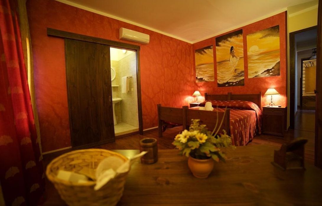 Hotel Le Zarafe Le Zarafe In Ribera Great Prices At Hotel Info