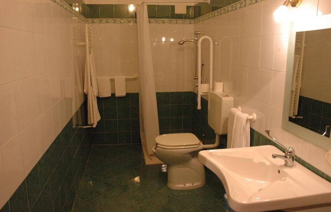 hotel il vecchio frantoio in scillato hotel de