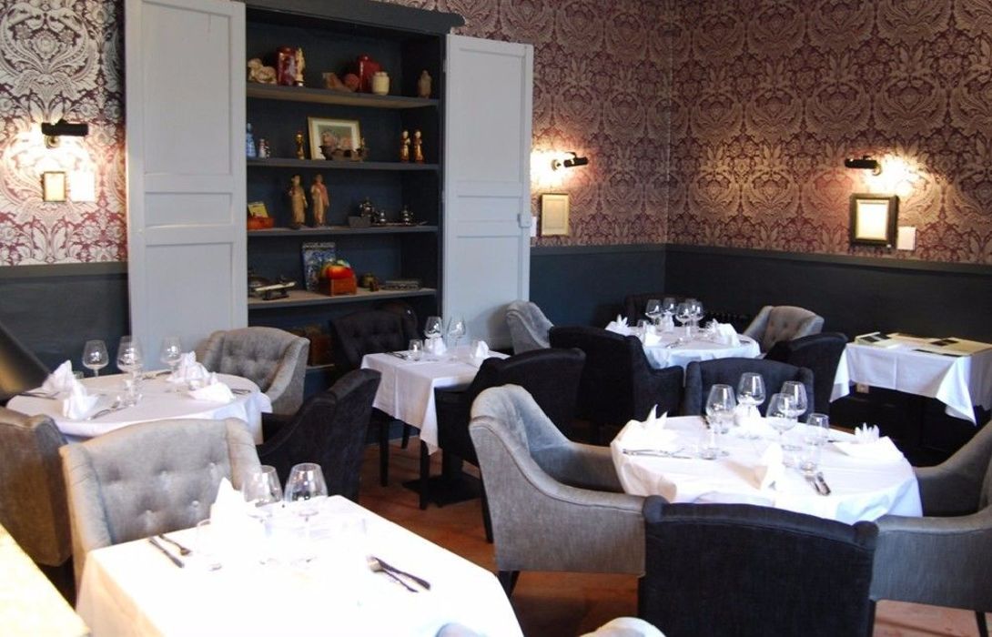 Hotel La Maison Des Lumieres In Beaumont De Lomagne Hotel
