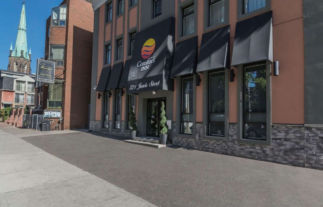 Comfort Inn City Centre In Toronto Great Prices At Hotel Info