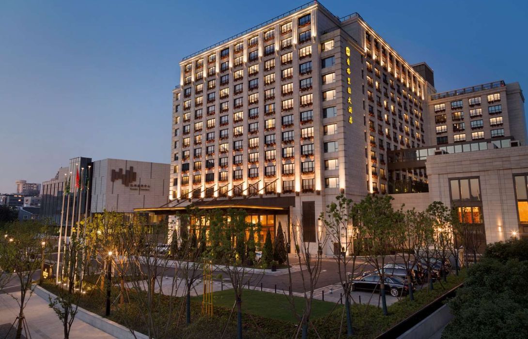 Wallpaper Hotel Midtown Shangri La Hangzhou Great Prices At Hotel Info For iPhone